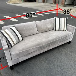 Sofa / Couch **FREE DELIVERY**