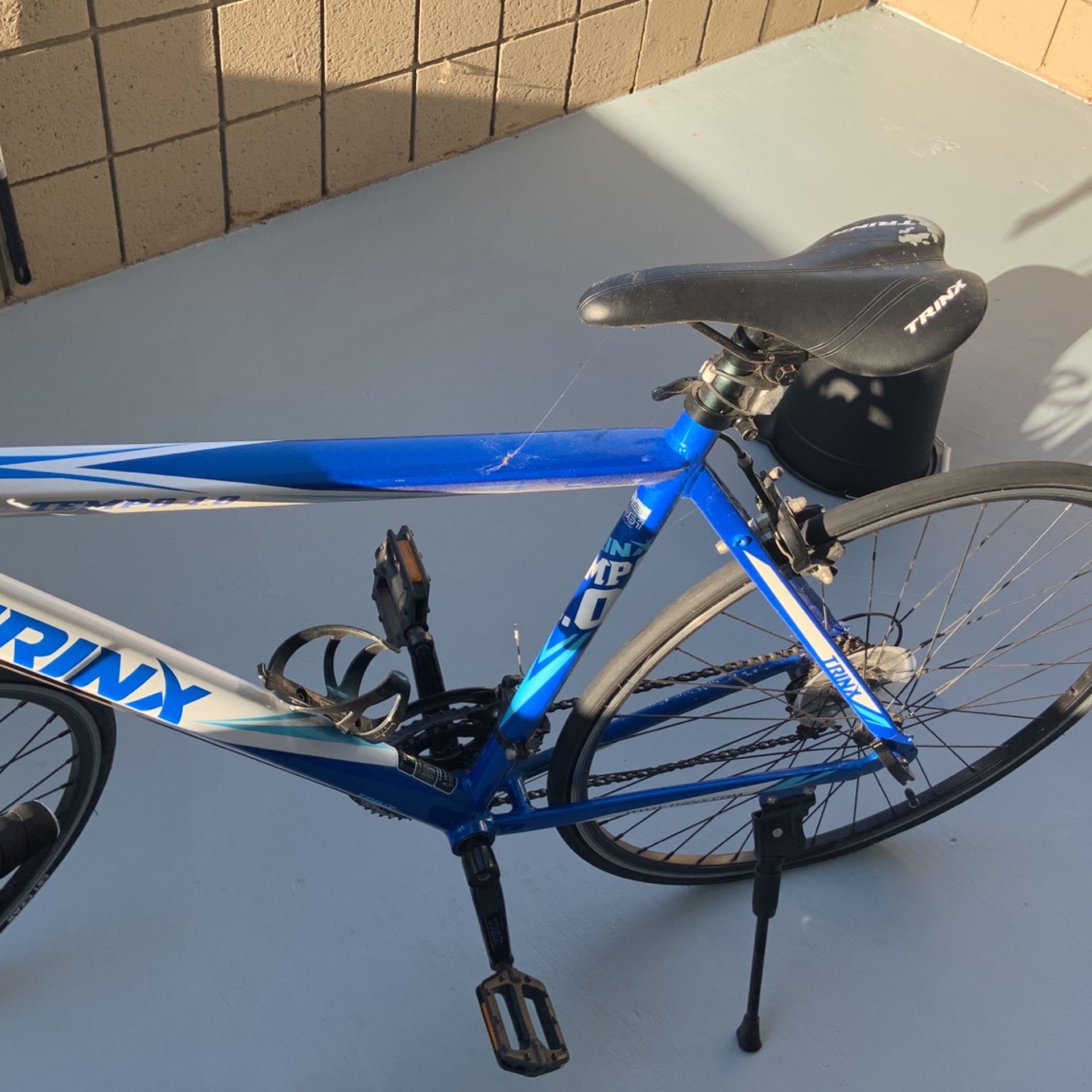Trinx TEMPO1.0 700C Road Bike 21 Speed Racing Bicycle for Sale in San Diego CA OfferUp