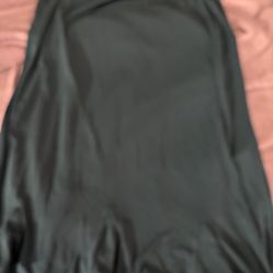 Size Large Green Skirt