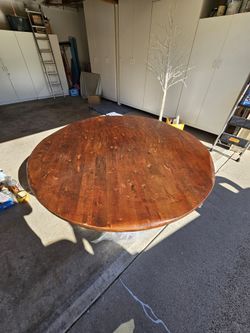 Round Dining Table