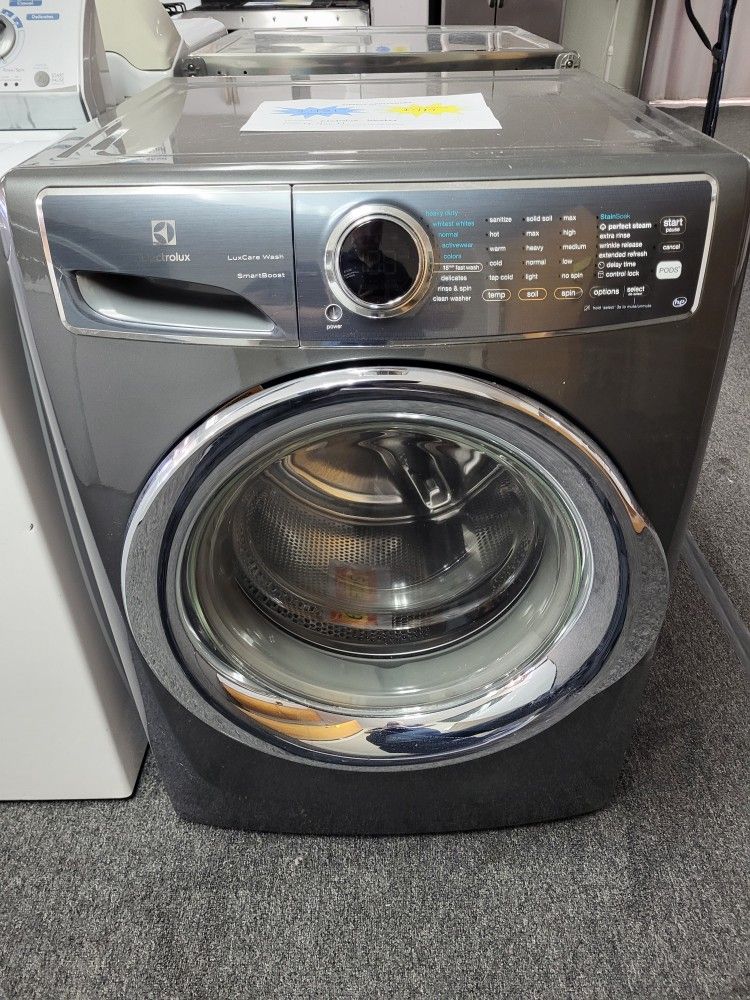 đź‘»Wicked Good Sales! Electrolux Front Load Washer-Warranty Included