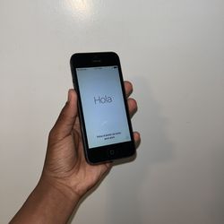 iPhone 5 (ACTIVATION LOCKED)