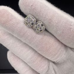 Moissanite 