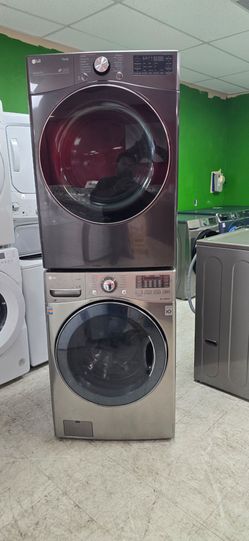 Washer and dryer Lg stacables electric
