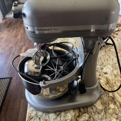 Kitchen Aid Mixer Professional 5