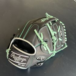 Rawling R9 Glove