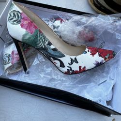 Womens Nine West Heels (size 6)