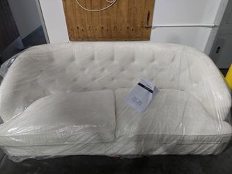 The Pioneer Woman Laurel Tufted Sofa, Cream Velvet, 79.53 in