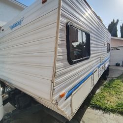 2001 Weekend Warrior 27 Ft  Toy Hauler