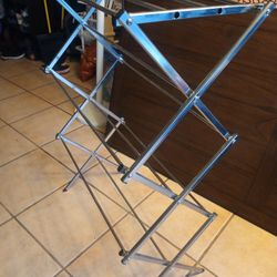 Nice Hanging Rack 
