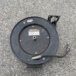 Air hose reel