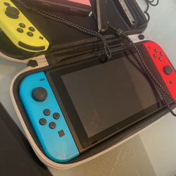 Nintendo Switch 