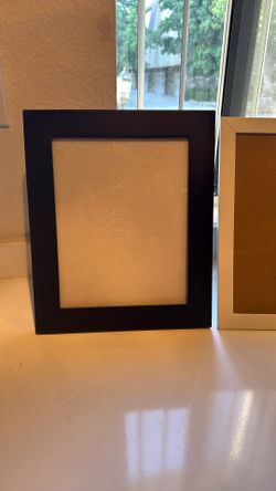 1 Black And 1 White Frame 