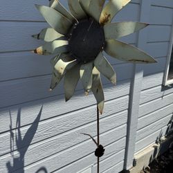 Rustic Garden Sunflower