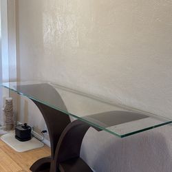 Glass Table/Metal Base 