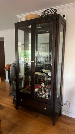 Dining Room Hutch  (Marked Down)