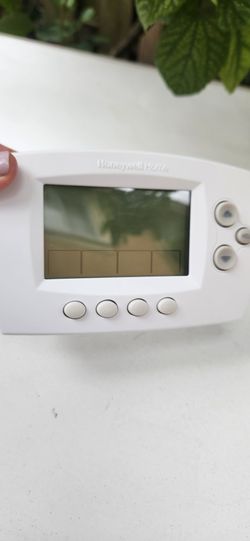 Honeywell Home 7-Day Programmable Wi-Fi Thermostat, (RTH6580WF), Requires C Wire, Works with Alexa/ TERMOSTATO 