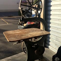 Vintage/antique Industrial Band Saw 