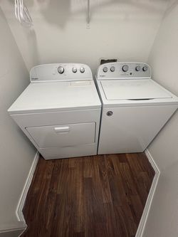 Whirlpool Washer and Dryer Set