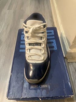 Jordan 11s “Win Like”  Size 9.5