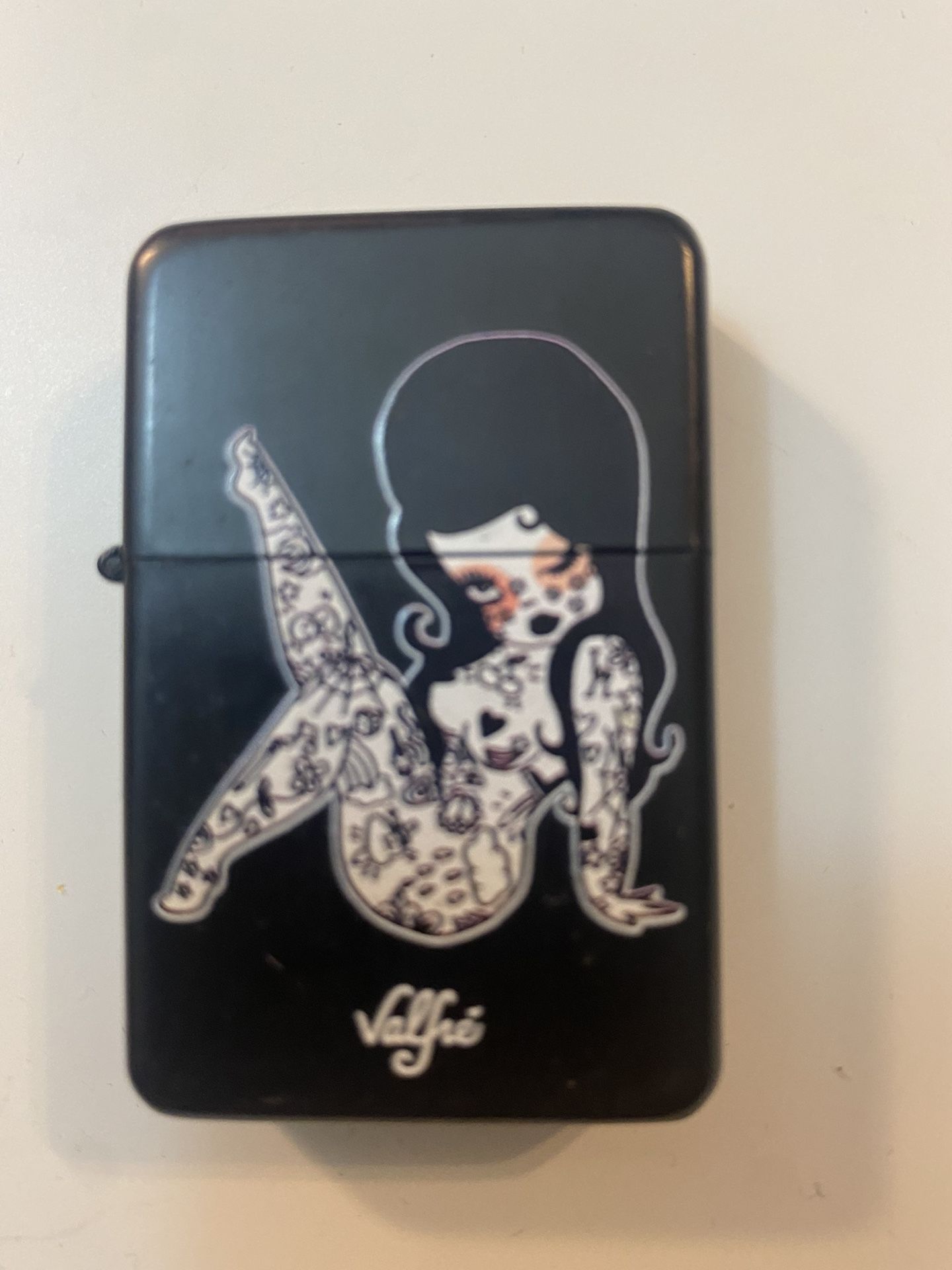 Never Used Wind Proof Refillable Lighter