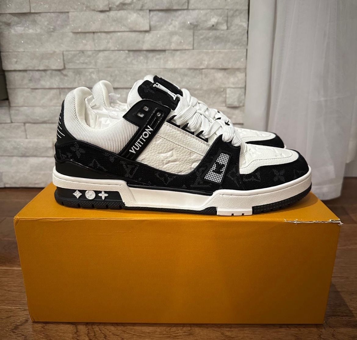 Louis Vuitton LV Trainer White Black