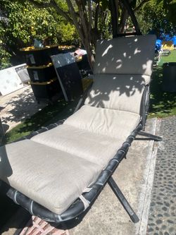 Free - standing hammock/swing