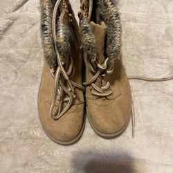 Girl Boots 