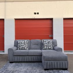 FREE DELIVERY | GREY SECTIONAL W/ CHAISE
