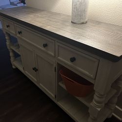 Havalance Dining Server