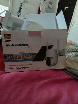 Full hd 4mp wireless camera with solar panel
