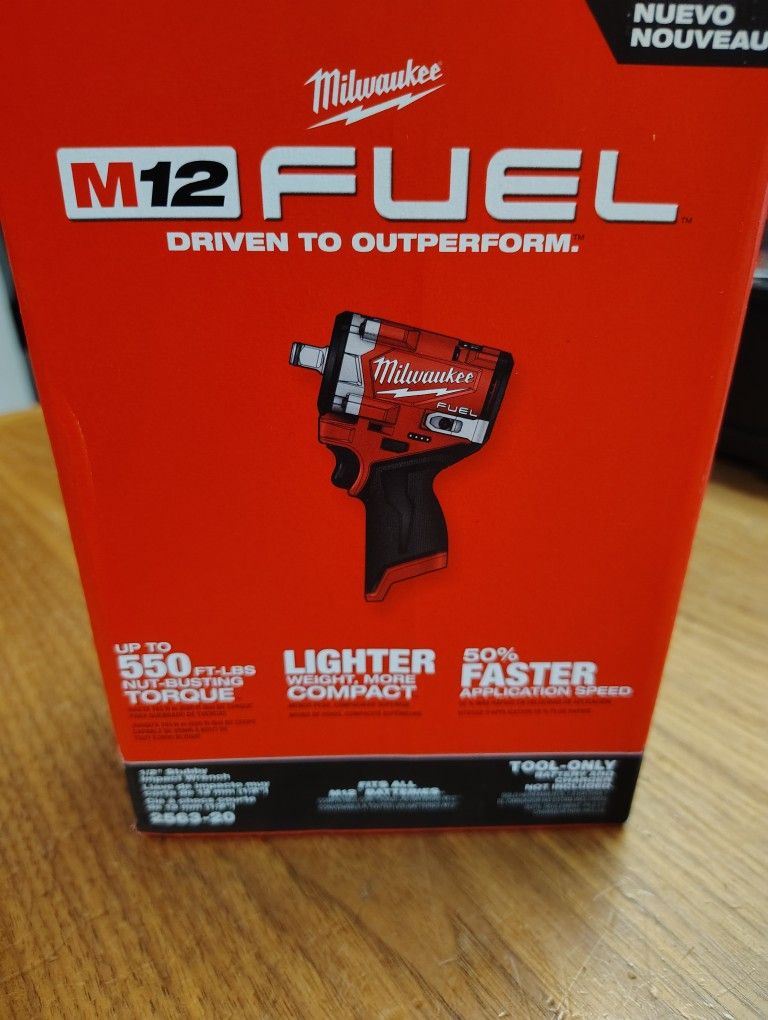 Milwaukee Fuel 1/2 In Stubby Impact Wrench 550 Lbs Tool Only