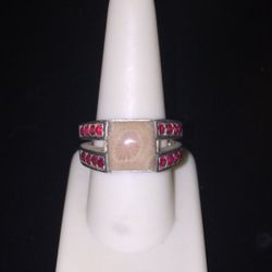 Ring 💍 gorgeous with gemstones, Size 9 $ 70