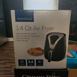 Insignia All DIGITAL air fryer!..$65