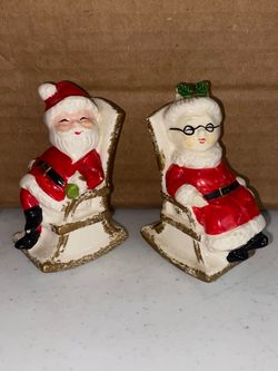 Vintage Christmas Enesco Santa, Mrs Claus Rocking Chair Salt & Pepper Shakers 3"