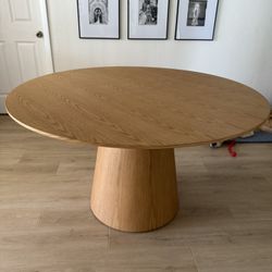 Joss & Main Round Table 