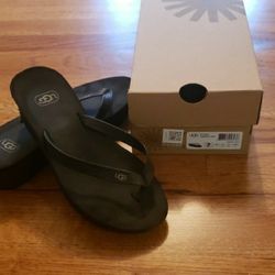 UGG Flip Flop Black Sandals Size: 7