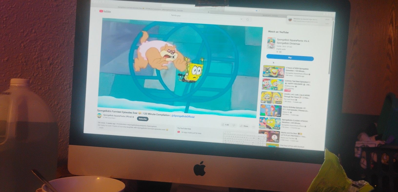 Apple Monitor
