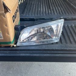 98 Nissan Altima Left Head Lamp 