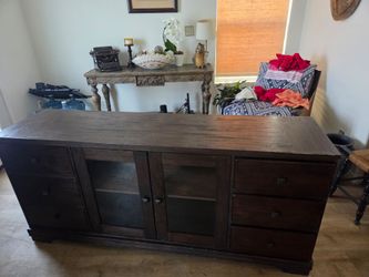 Media cabinet credenza