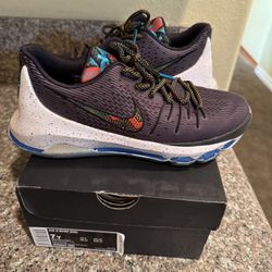 USED KD 8 BHM Size 7Y