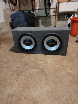 12 Inch Infinity Subwoofers And 1000 Watt Kenwood Amp