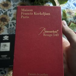 Baccarat Rouge 540 Cologne