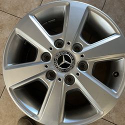 Mercedes Benz Wheel