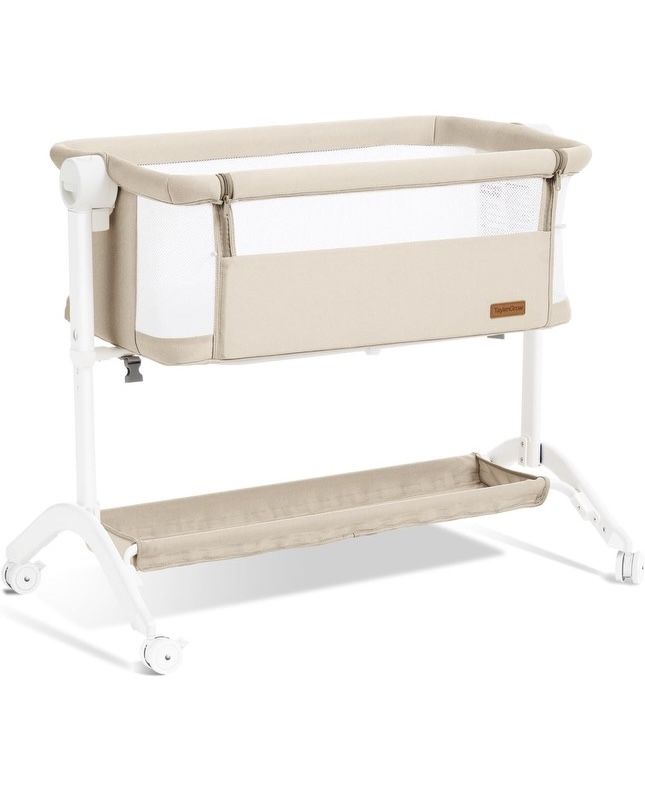 Bed side bassinet