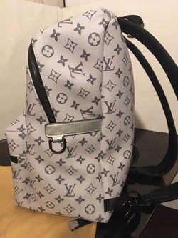 Louis Vuitton monogram silver reflect apollo backpack (rare item limited  production) for Sale in Tampa, FL - OfferUp