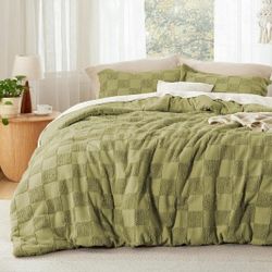 Bedsure Twin/Twin XL Comforter Set Olive Green, Boho Tufted Bed Set, Checkered Farmhouse Shabby Chic Bedding, 2 Pieces, 1 Plaid Geometric Comforter an