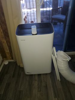 Toshiba Portable Air Conditioner 12000 Btu