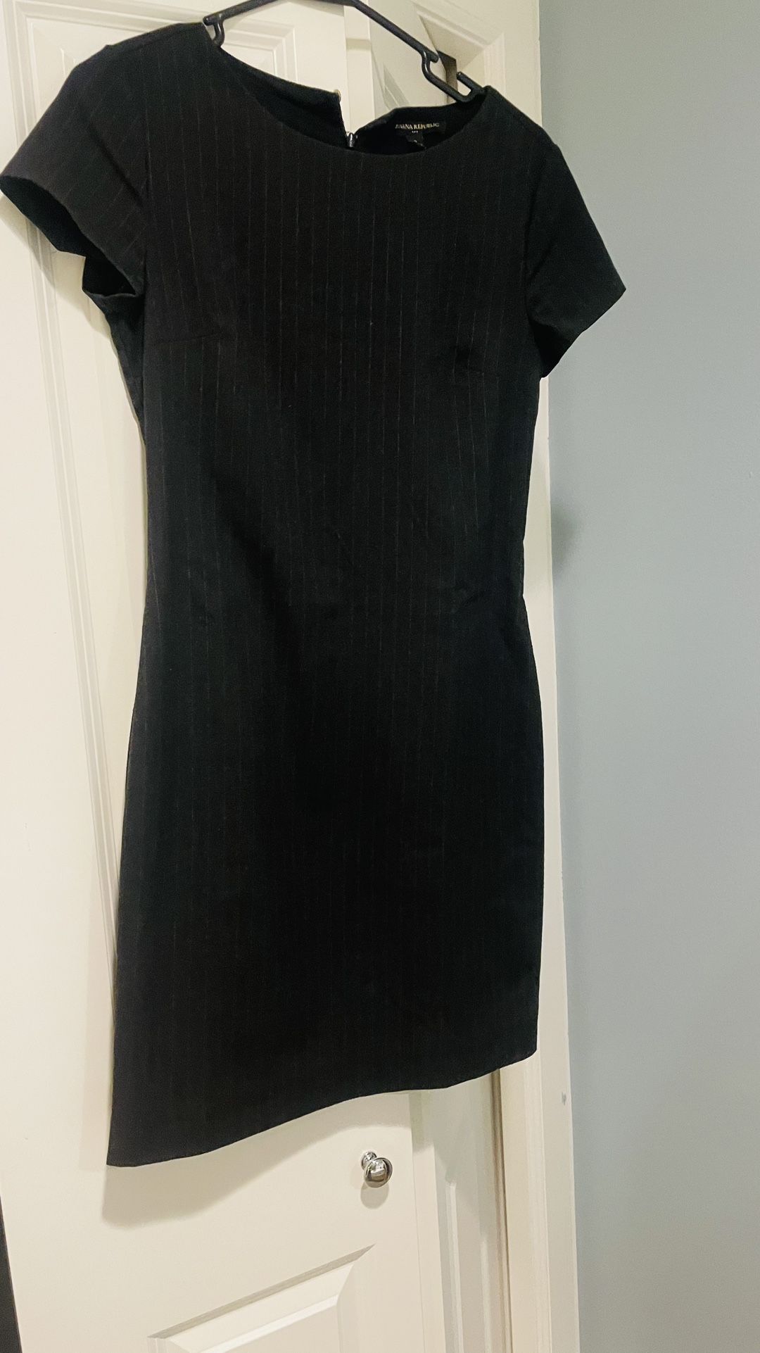 Women’s Dress- Banana Republic, Size 0