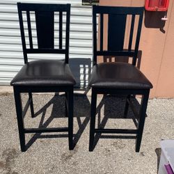Set Of Black Vinyl Chairs Dark Brown Seats